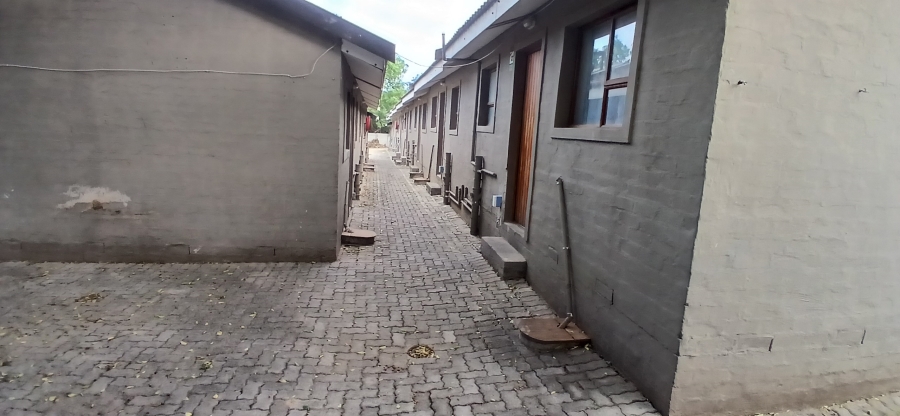 18 Bedroom Property for Sale in College Hill Eastern Cape
